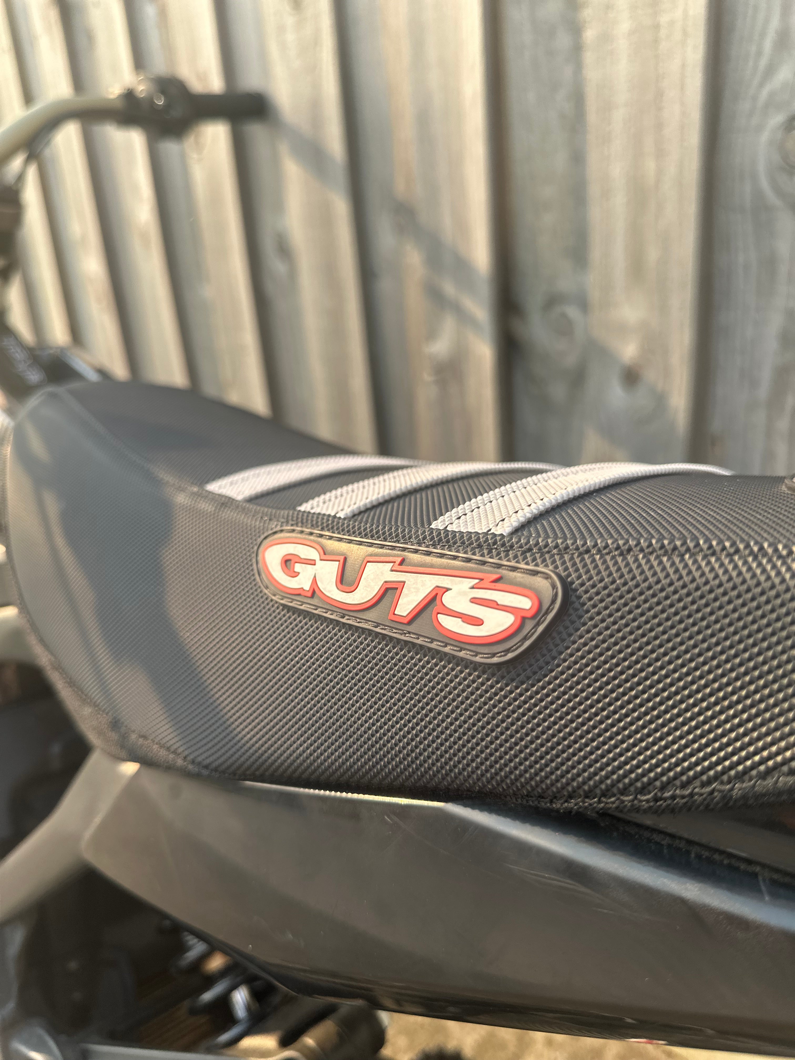 LBX / E-Ride Guts seatcover